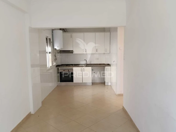 Apartamento T1 para Venda em Alfragide Foto 4