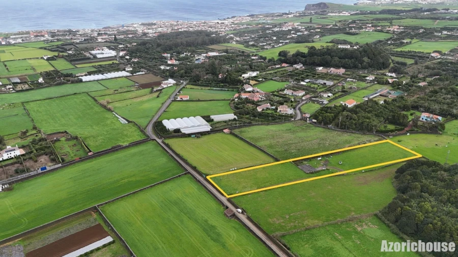 Terreno para Venda em Rabo de Peixe