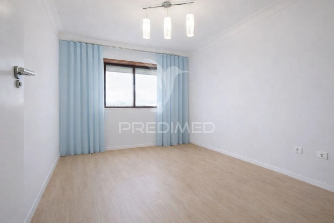 Apartamento T2 para Venda em Rio Tinto Foto 12