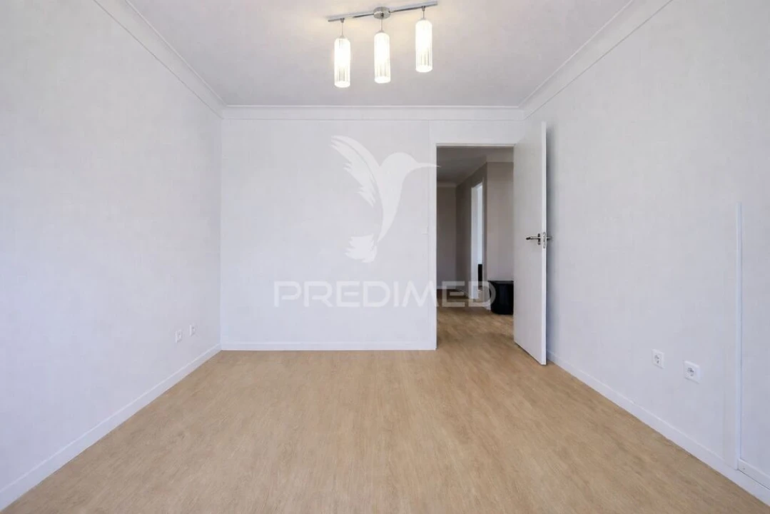 Apartamento T2 para Venda em Rio Tinto Foto 14