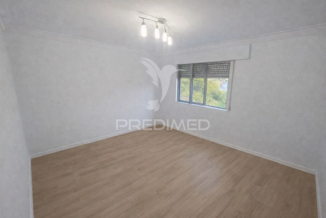 Apartamento T2 para Venda em Rio Tinto Foto 8