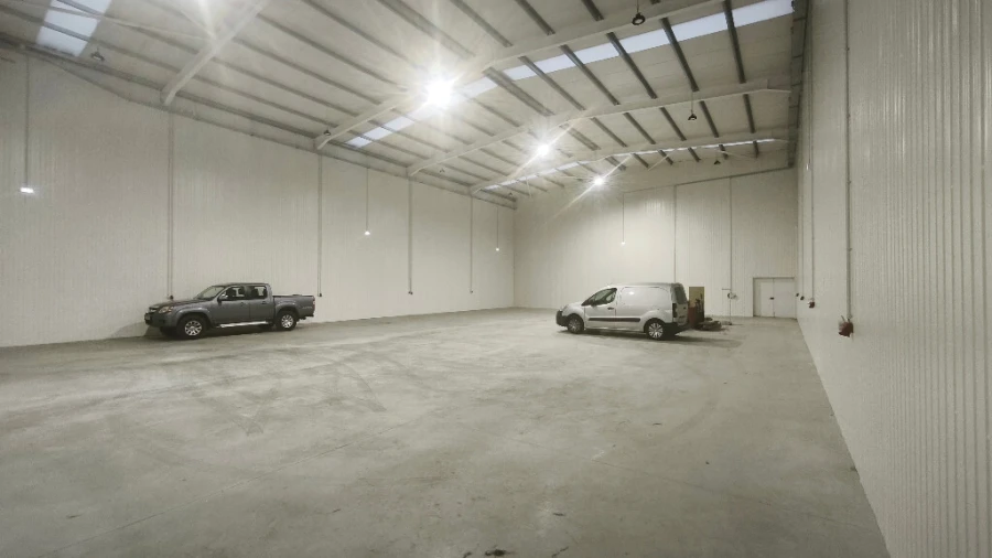 Armazém para Arrendamento em Canelas Foto 2