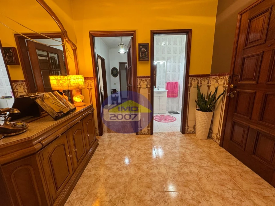 Apartamento T3 para Venda em Santa Maria de Lamas Foto 5