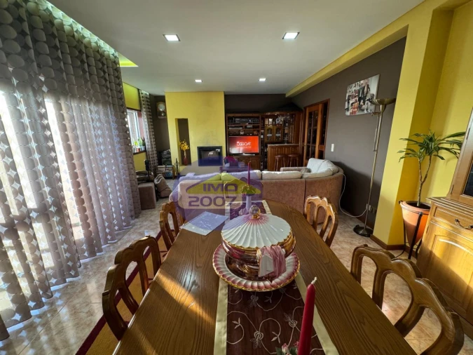 Apartamento T3 para Venda em Santa Maria de Lamas Foto 2