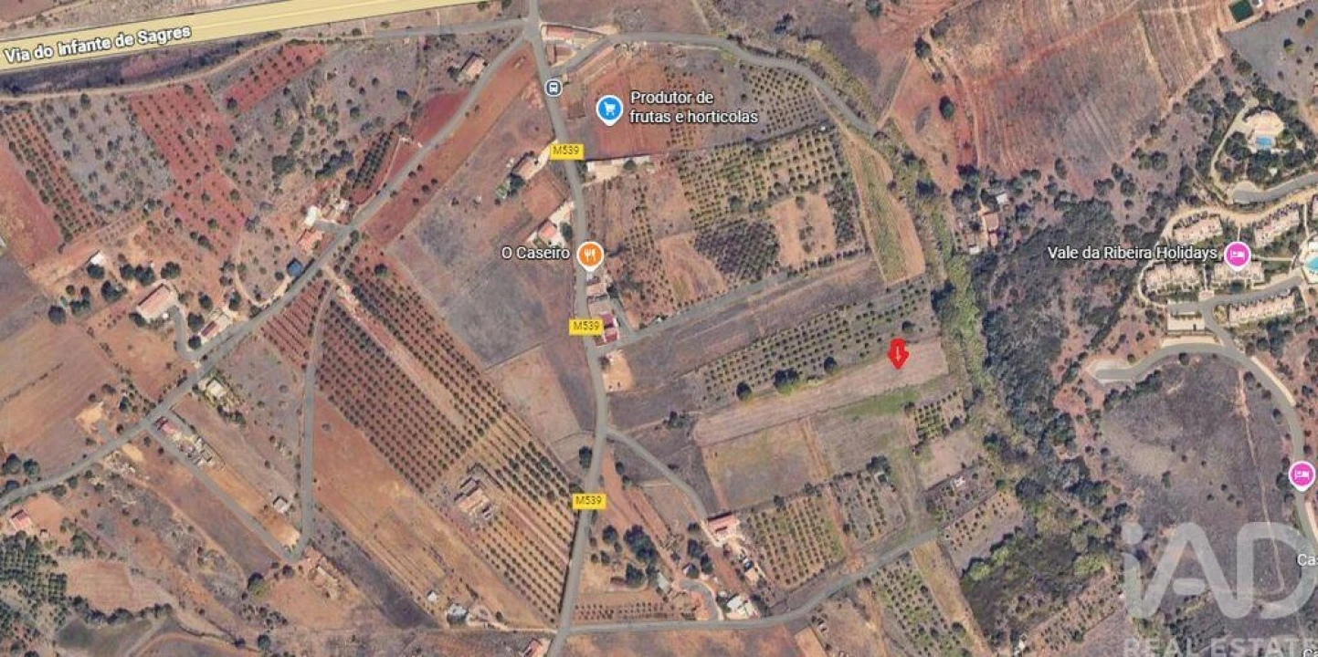 Terreno para Venda em Odiaxere Foto 1