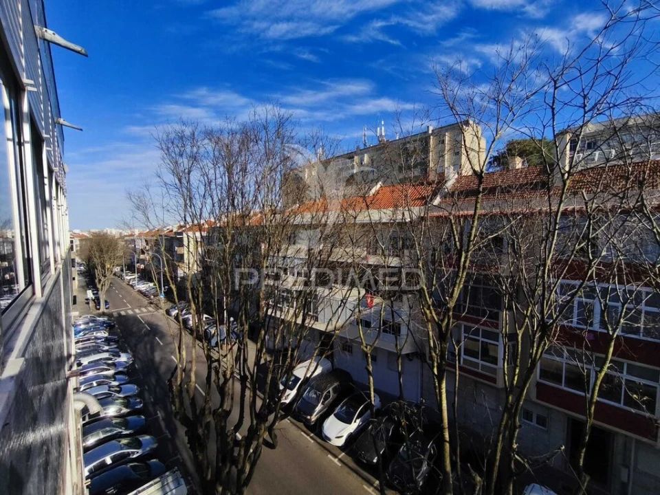 Apartamento T4 para Venda em Alfragide Foto 20