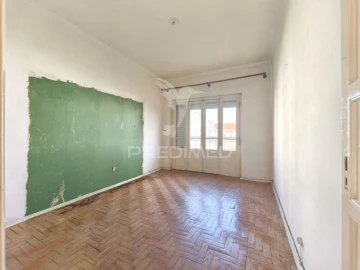 Apartamento T3 para Venda em Almada, Cova da Piedade, Pragal e Cacilhas