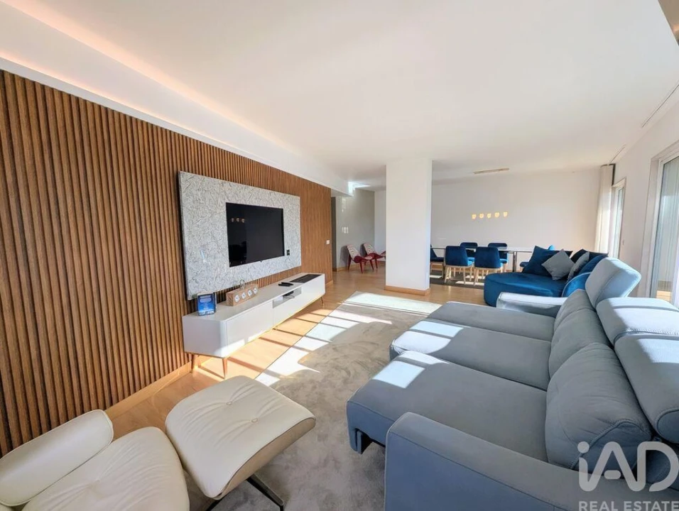 Apartamento T2 para Arrendamento em Lagos (São Sebastião e Santa Maria) Foto 10