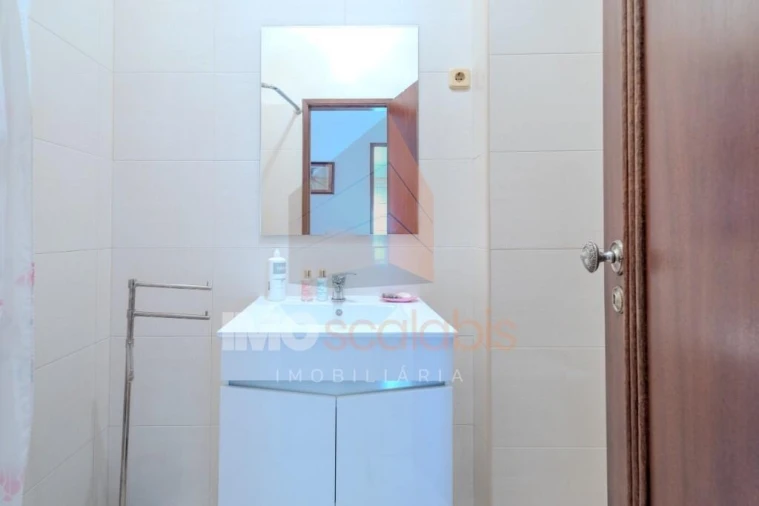 Apartamento T3 para Venda em Romeira e Várzea Foto 17