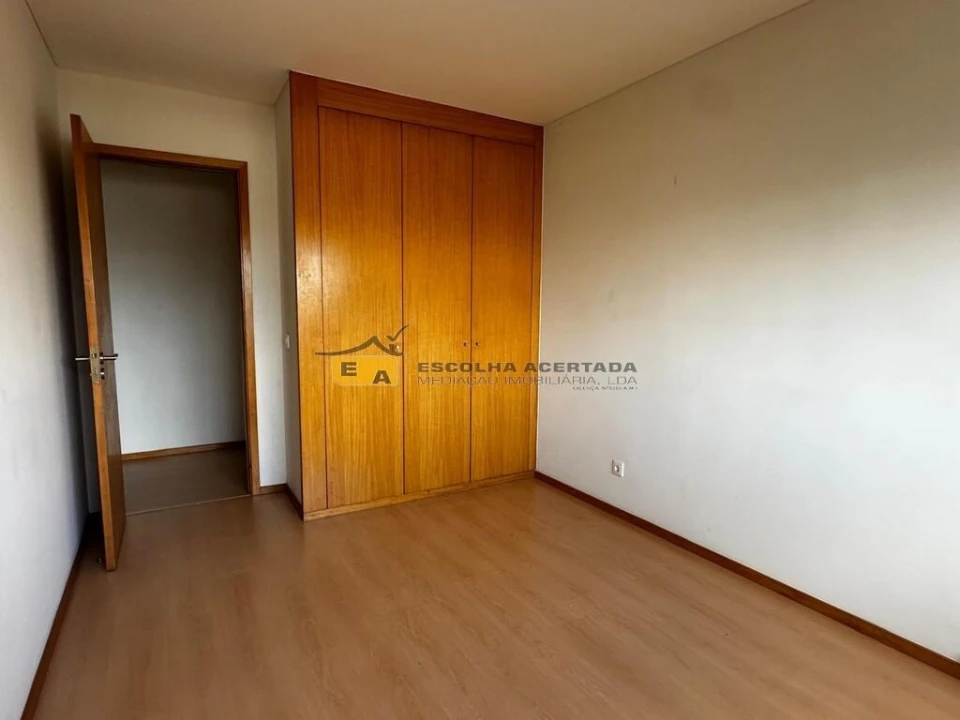 Apartamento T3 para Venda em Cidade da Maia Foto 6