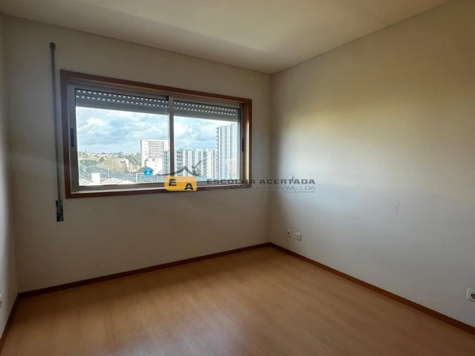 Apartamento T3 para Venda em Cidade da Maia Foto 10