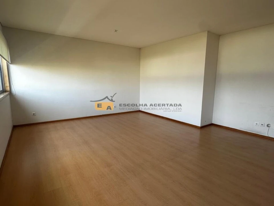 Apartamento T3 para Venda em Cidade da Maia Foto 14