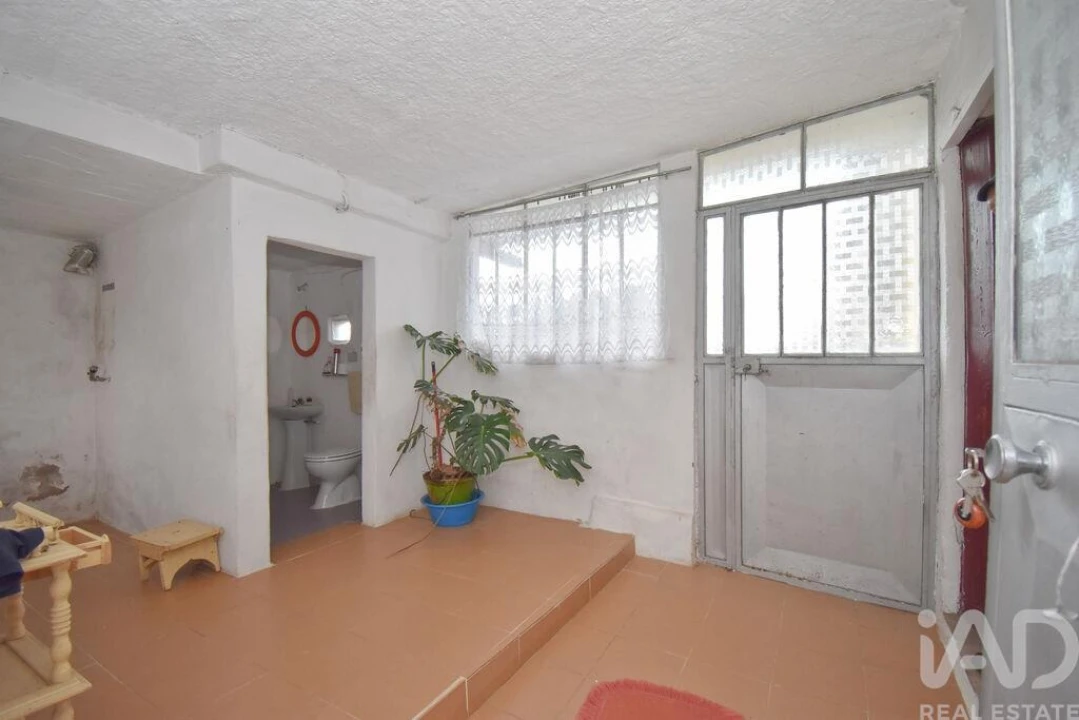 Moradia T2 para Venda em Vila Nova Foto 9