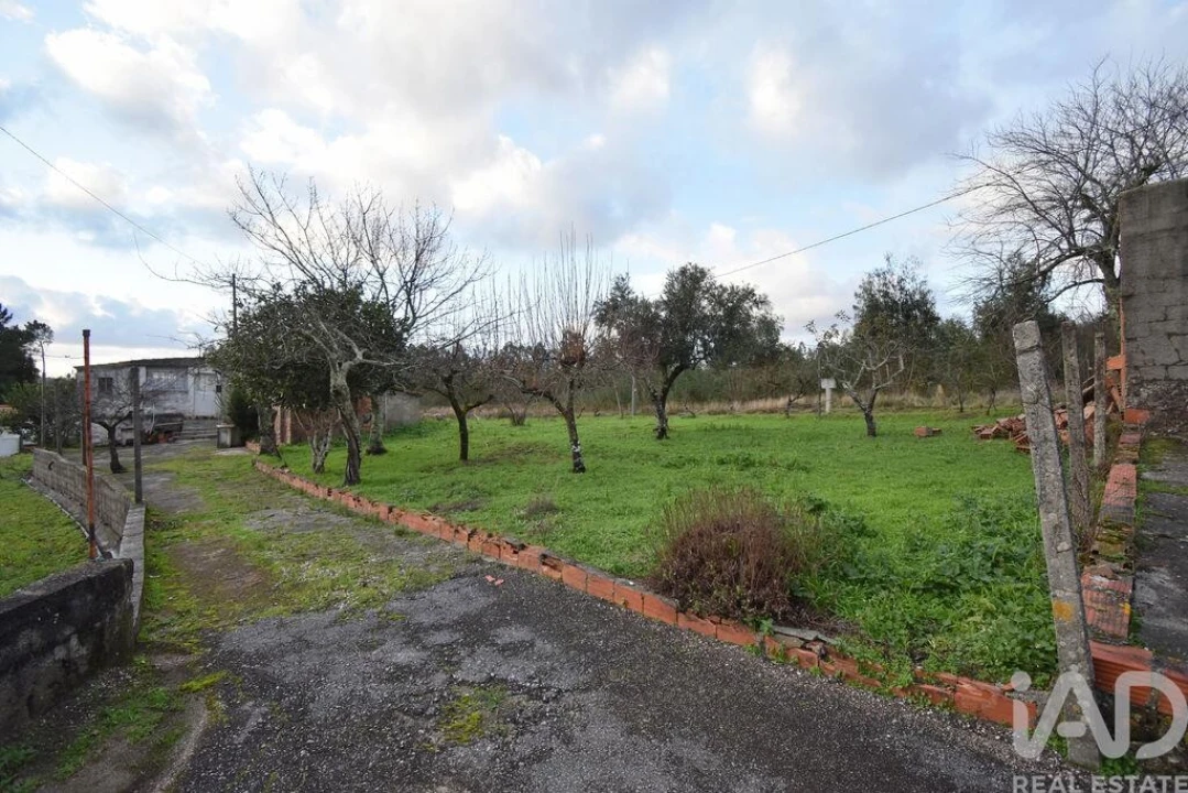 Moradia T2 para Venda em Vila Nova Foto 3