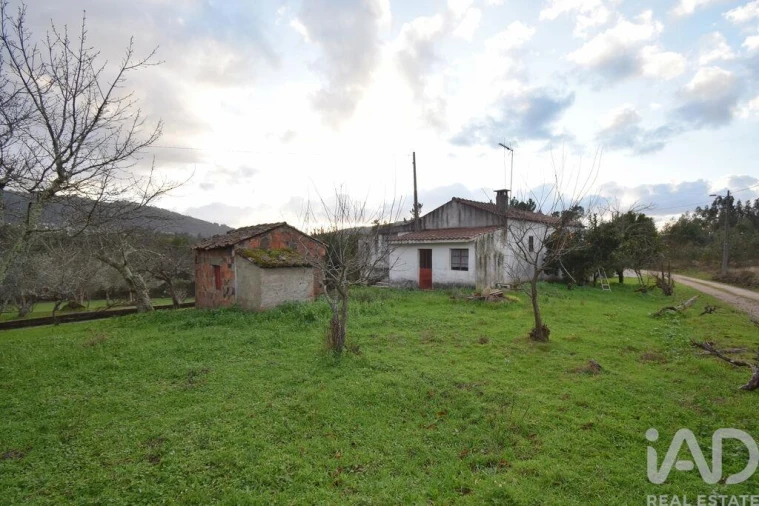 Moradia T2 para Venda em Vila Nova Foto 4