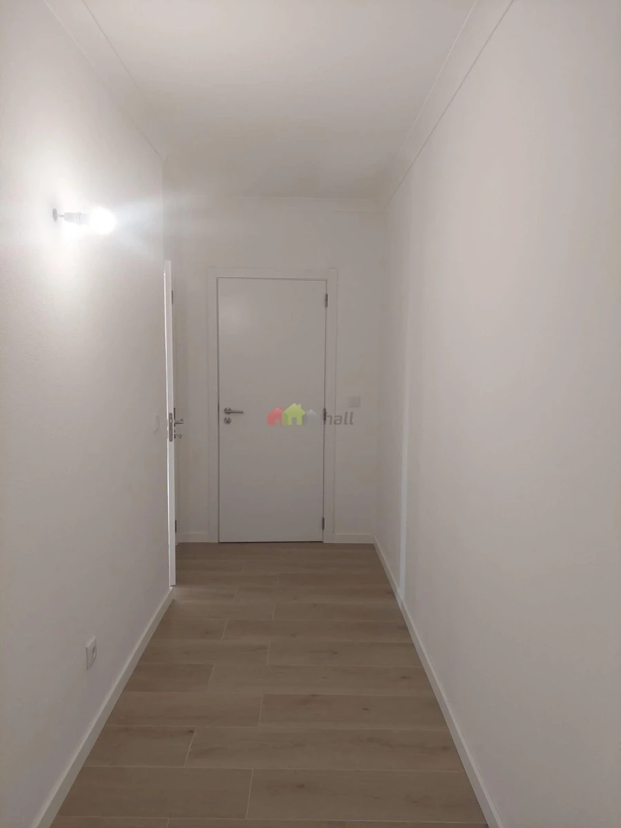 Moradia T2 para Venda em Viana do Alentejo Foto 15