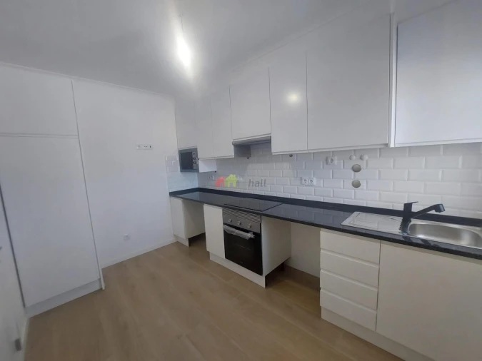 Moradia T2 para Venda em Viana do Alentejo Foto 14