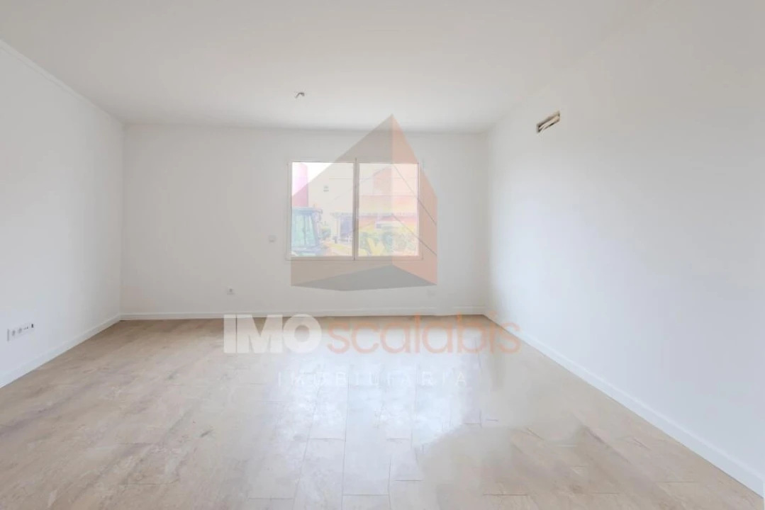 Apartamento T2 para Venda em Romeira e Várzea Foto 5