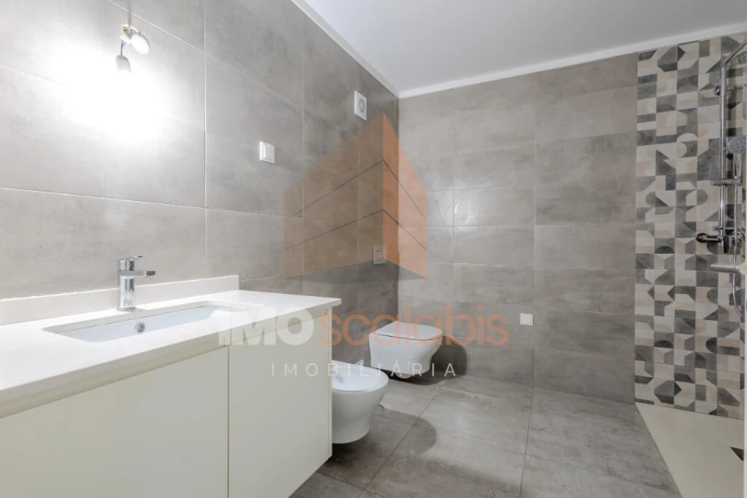 Apartamento T2 para Venda em Romeira e Várzea Foto 13