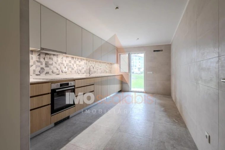 Apartamento T2 para Venda em Romeira e Várzea Foto 1