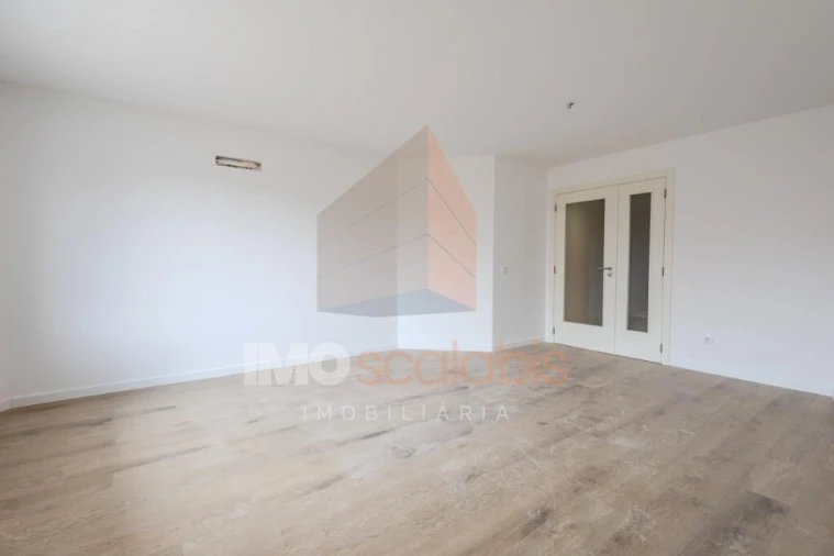 Apartamento T2 para Venda em Romeira e Várzea Foto 6