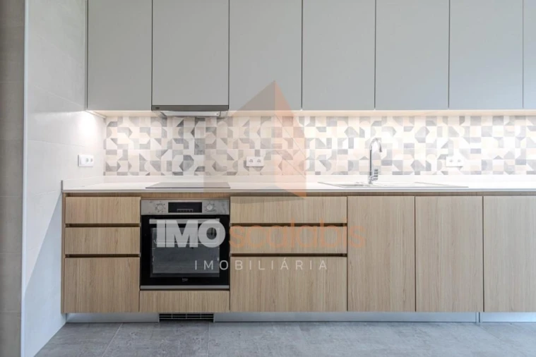 Apartamento T2 para Venda em Romeira e Várzea Foto 3