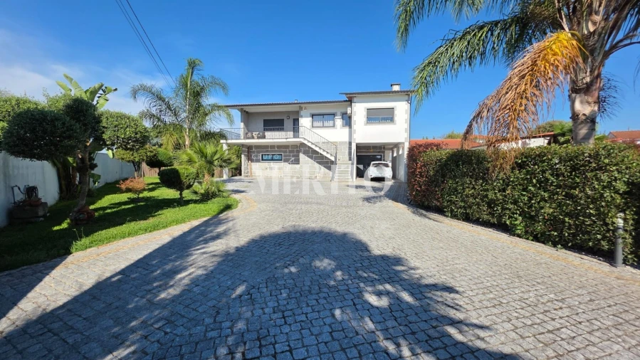 Moradia T3 para Venda em Tamel (São Verissimo) Foto 43