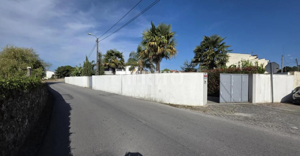 Moradia T3 para Venda em Tamel (São Verissimo) Foto 46