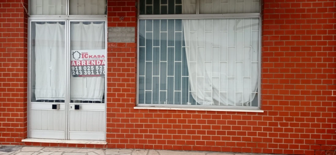 Loja para Arrendamento em Azoia de Cima e Tremês Foto 1