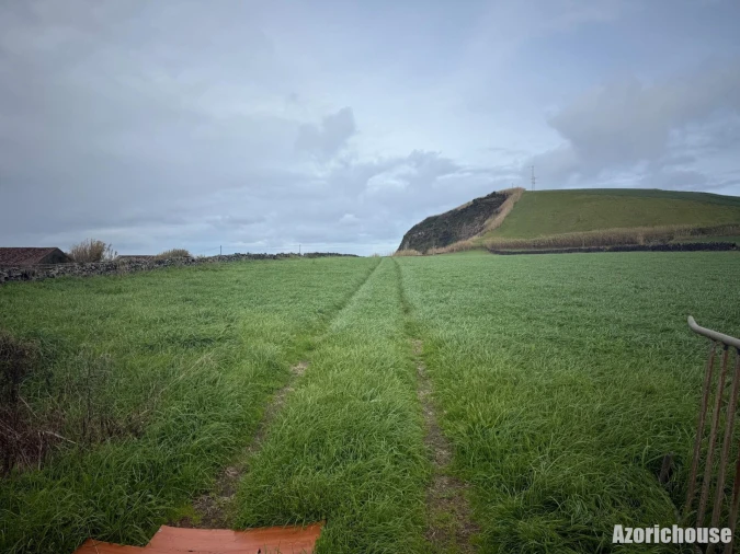 Terreno para Venda em Rabo de Peixe Foto 4