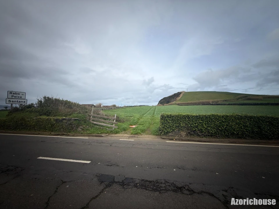 Terreno para Venda em Rabo de Peixe Foto 5