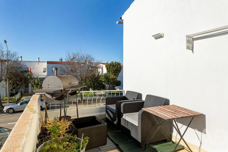 Moradia T6 para Venda em Ferreiras Foto 11