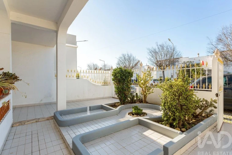 Moradia T6 para Venda em Ferreiras Foto 22