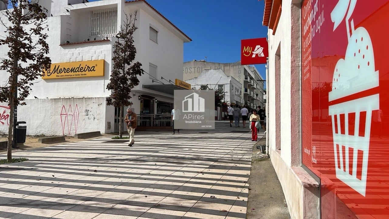 Loja para Venda em Costa da Caparica Foto 13
