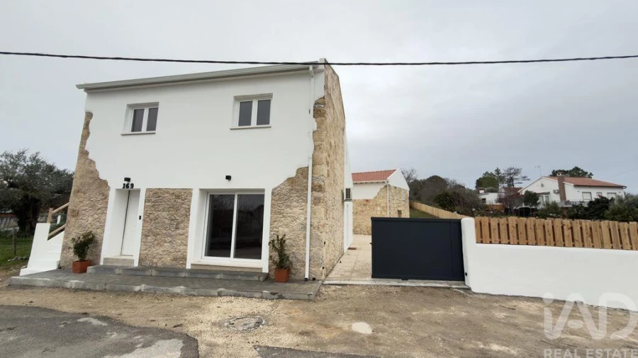 Moradia T2 para Venda em Azoia de Cima e Tremês Foto 1