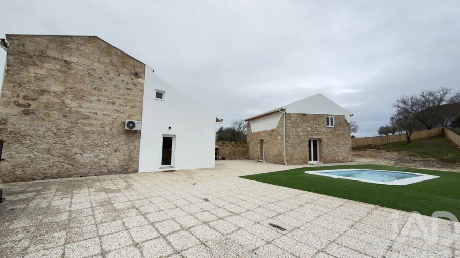 Moradia T2 para Venda em Azoia de Cima e Tremês Foto 19