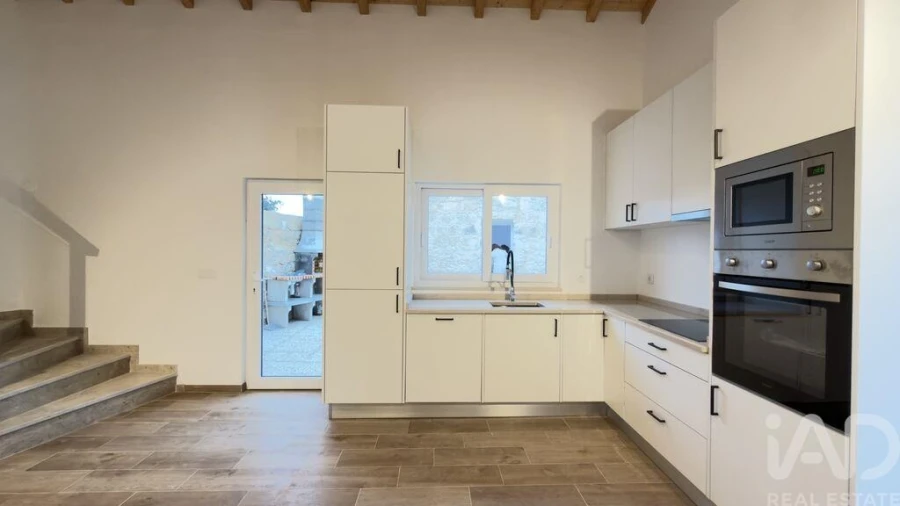 Moradia T2 para Venda em Azoia de Cima e Tremês Foto 11