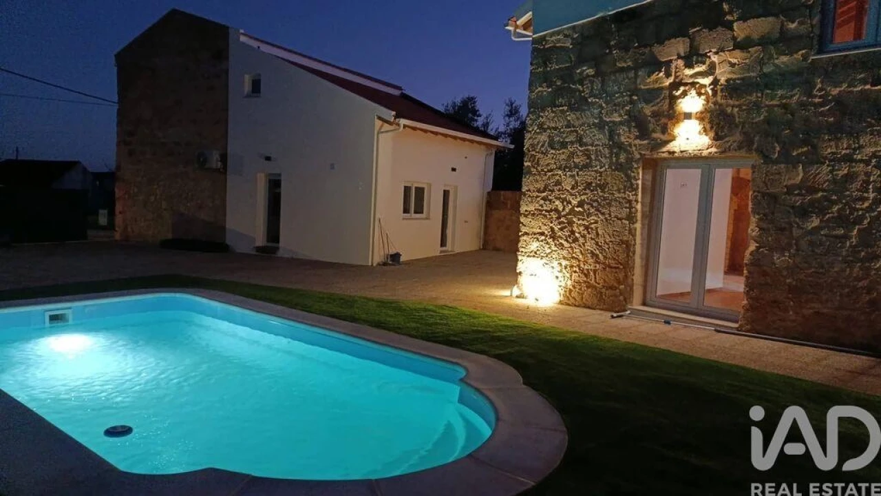 Moradia T2 para Venda em Azoia de Cima e Tremês Foto 23