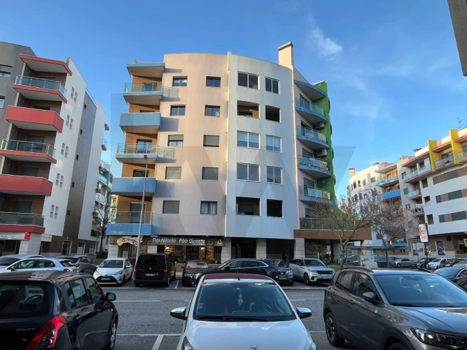 Apartamento T2 para Arrendamento em Ramada e Caneças Foto 27