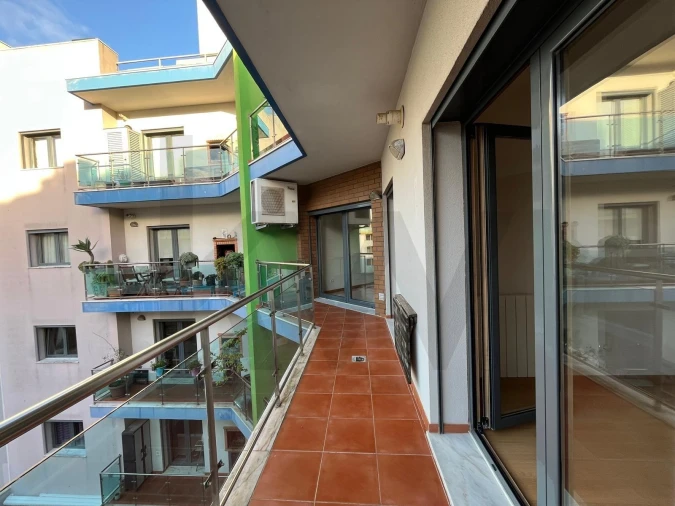 Apartamento T2 para Arrendamento em Ramada e Caneças Foto 16