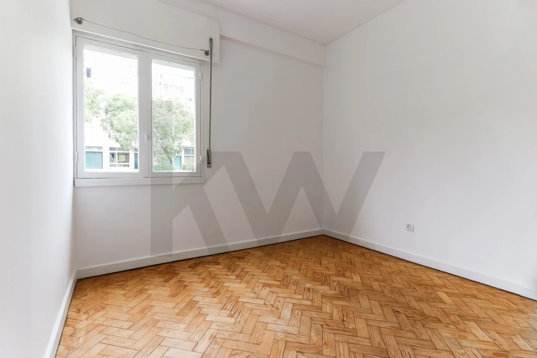 Apartamento T4 para Arrendamento em Águas Livres Foto 12