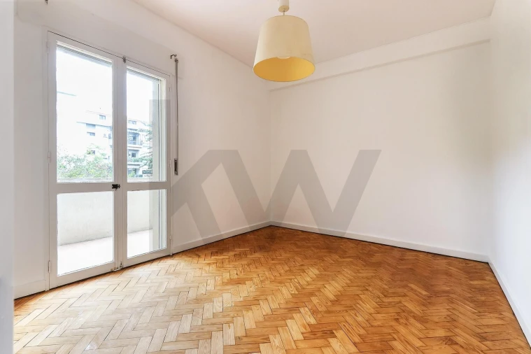 Apartamento T4 para Arrendamento em Águas Livres Foto 13