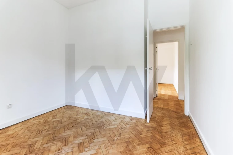 Apartamento T4 para Arrendamento em Águas Livres Foto 9