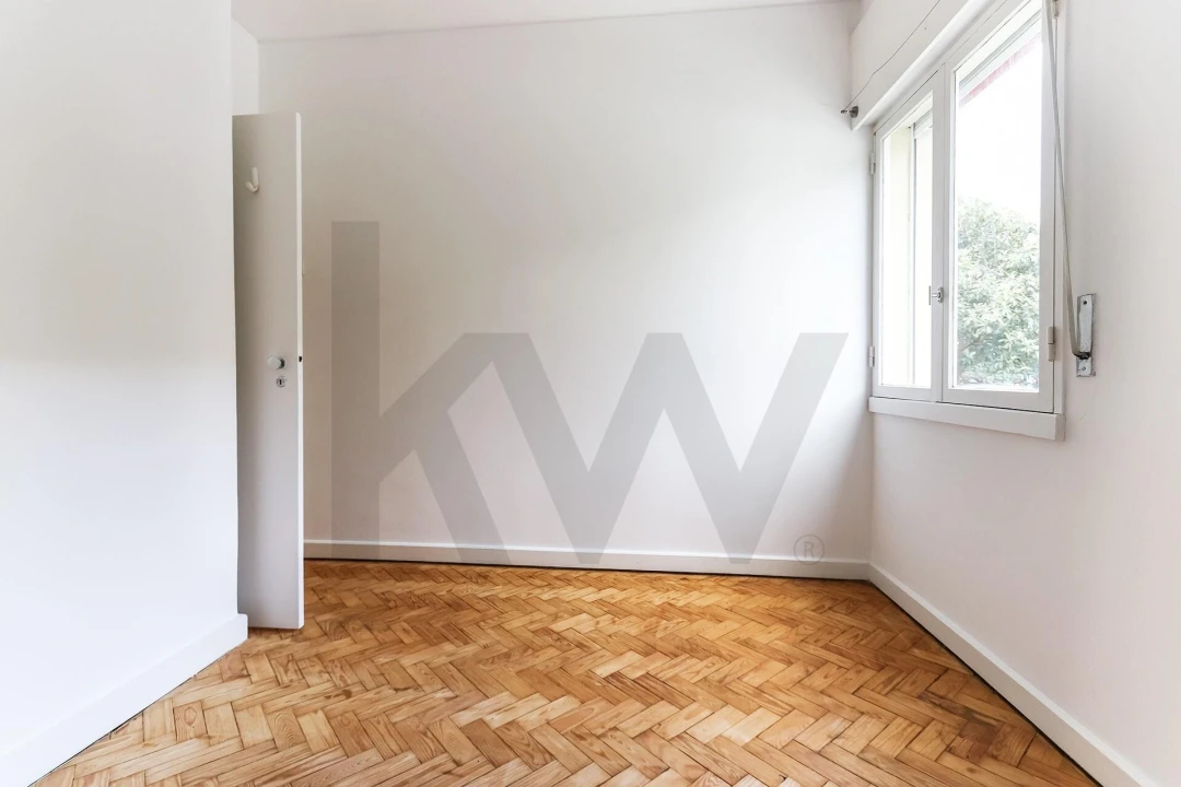 Apartamento T4 para Arrendamento em Águas Livres Foto 10