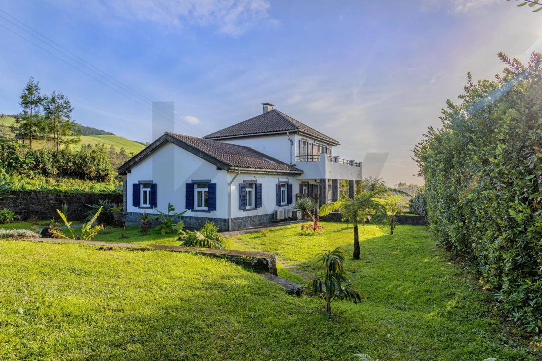 Moradia T3 para Venda em Ginetes Foto 3