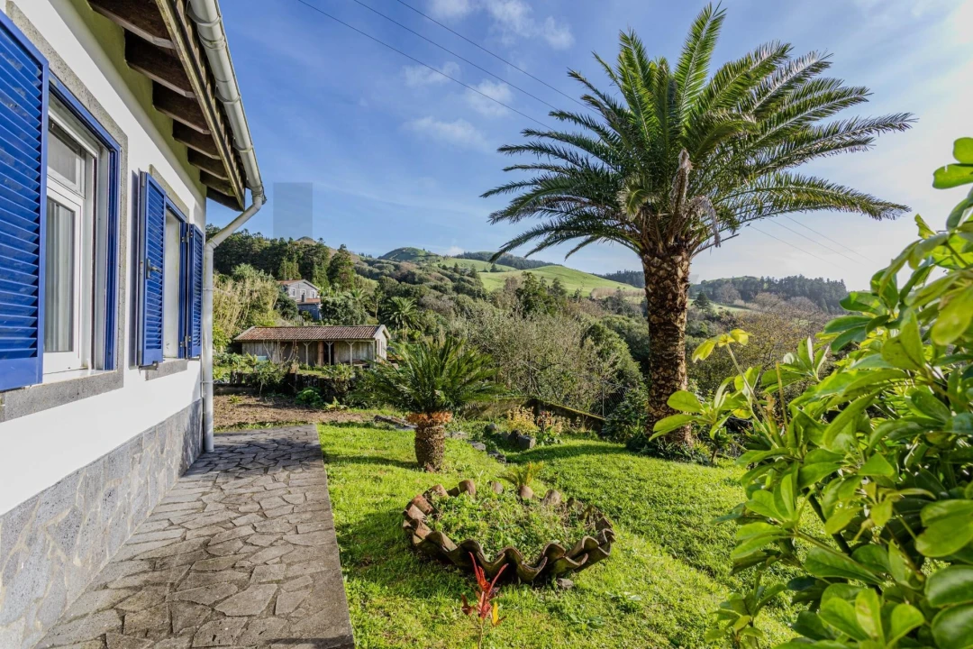 Moradia T3 para Venda em Ginetes Foto 59