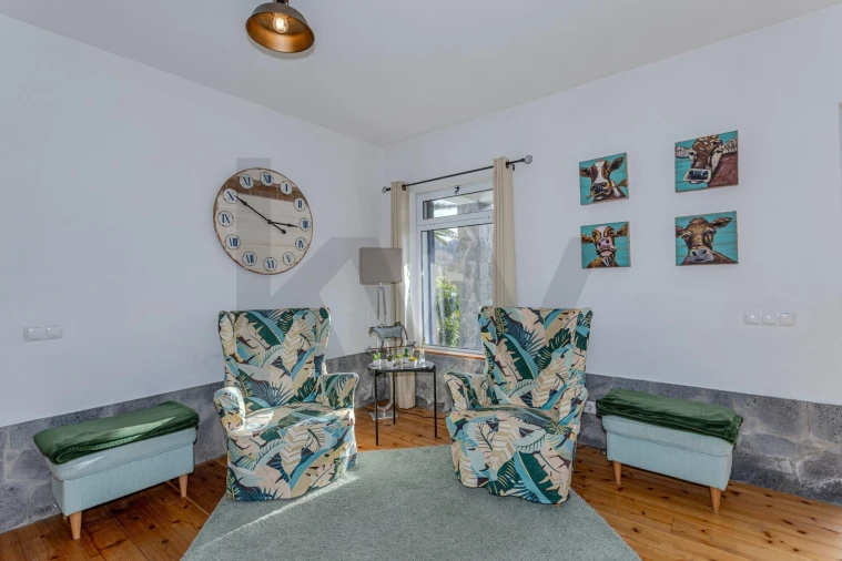 Moradia T3 para Venda em Ginetes Foto 11