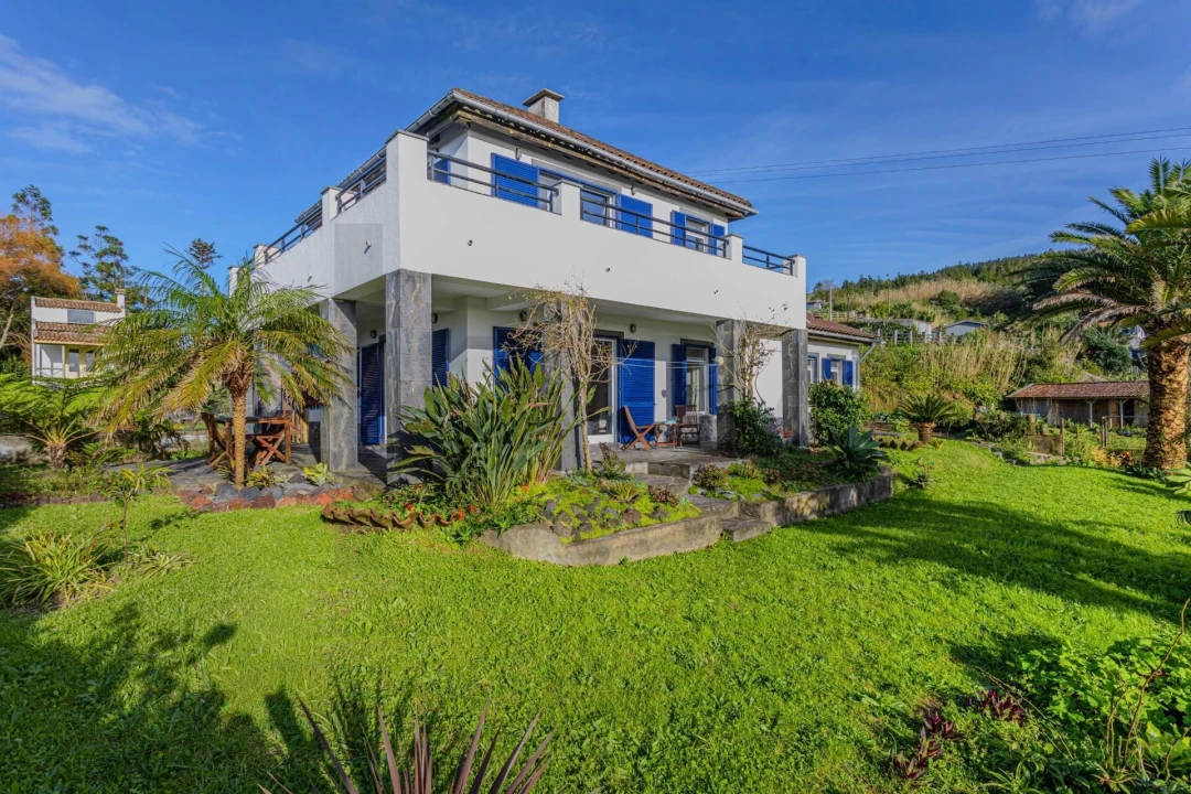 Moradia T3 para Venda em Ginetes Foto 4