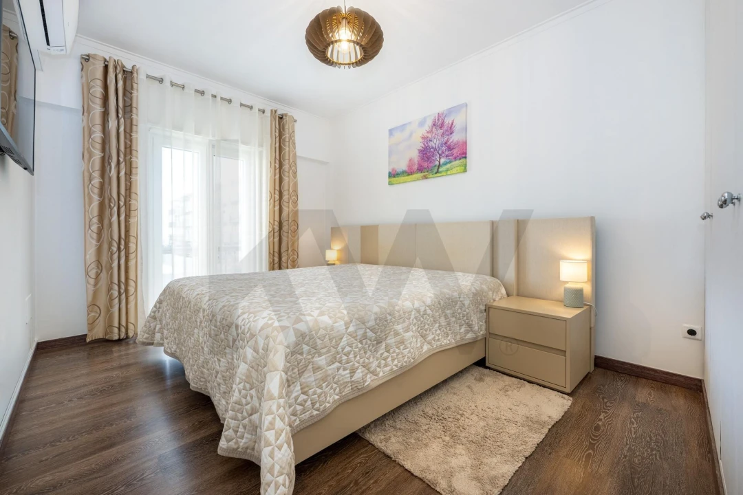 Moradia T3 para Venda em Carnaxide e Queijas Foto 24