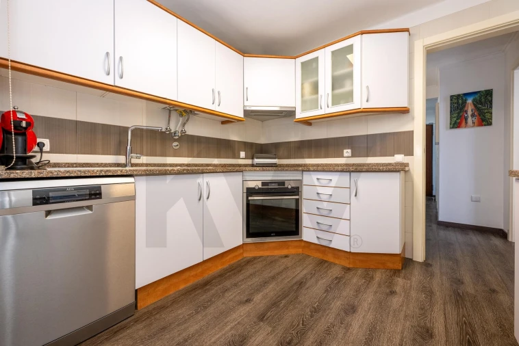 Moradia T3 para Venda em Carnaxide e Queijas Foto 33